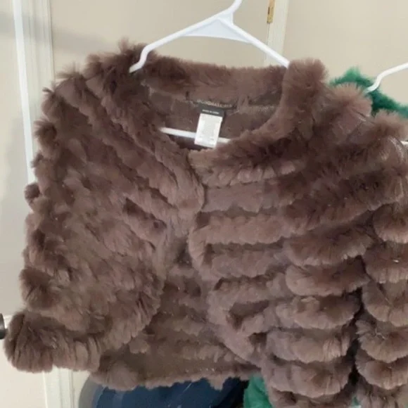 Assorted items - Picture 2 of 12